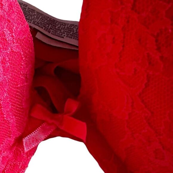 Victoria’s Secret Red Lace Push Up Bra 34DD Cut out Lace Accent Very Sexy - Picture 10 of 12